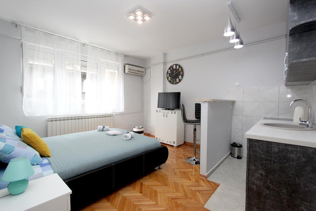 Apartment Turquoise Belgrad Exteriör bild